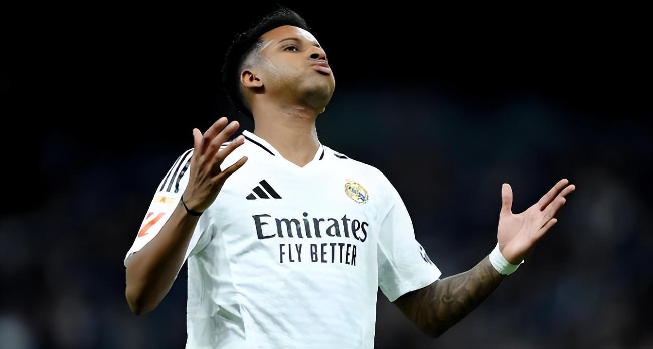 开云体育下载-意外！国安队左后卫位置不缺人，为何球队还要挖走大连英博飞翼